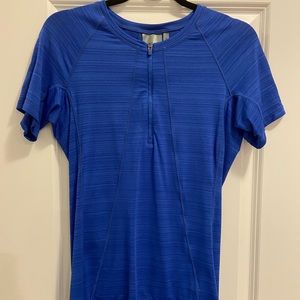 Athleta Short-Sleeve Rash Guard/Athletic Top